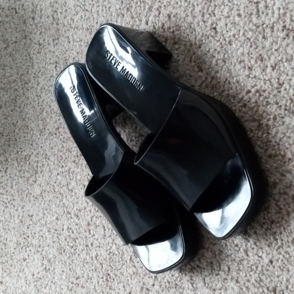 Steve Madden Black Mules